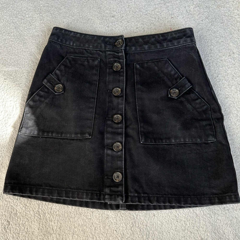 Forever 21 Black Button-Front Mini Skirt